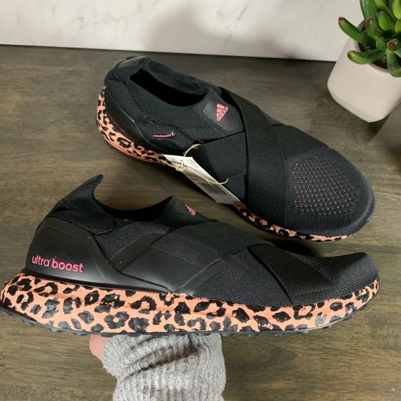 adidas UltraBOOST Slip-on Leopard Boost - Picture 7 of 8